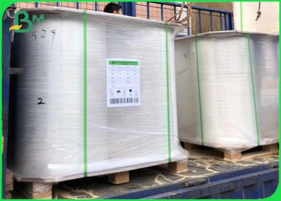 China Blanco llano a granel 24gsm 28gsm 32m m Rolls del papel de embalaje del tubo de la paja en venta