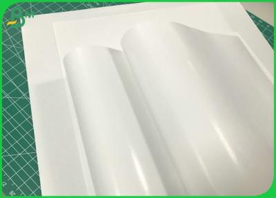 China llano blanco C2S Art Both Luster Paper For de 170G 180G que hace la acción de la cubierta en venta