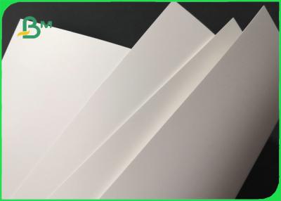 Chine papier synthétique brillant de 350um 400um pp pour des imprimantes à laser de jet d'encre ou Imperméables à vendre