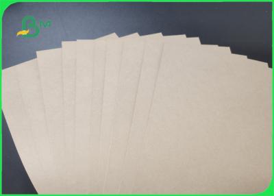 China Rolo do papel de embalagem de polpa de madeira 175gsm 300gsm Para as caixas de sapata Moistureproof à venda