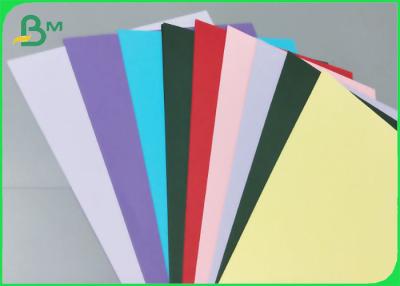 中国 500MM * 700MMの紫系統の装飾220GSM 250GSMのための緑のブリストルの板紙表紙 販売のため