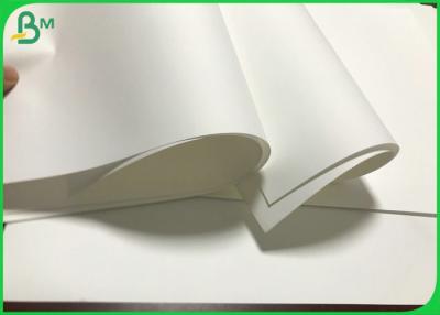 China El blanco cubrió los rollos de papel sintéticos 80um no al papel grueso del rasgón 350um en venta