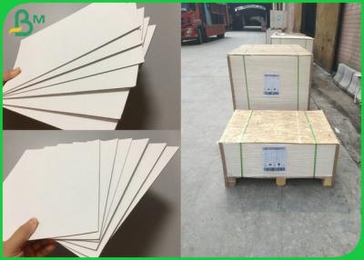 China 98% Whiteness 1.5mm 2.0mm SBS C1S White Bright Paper Board For Folding Box for sale