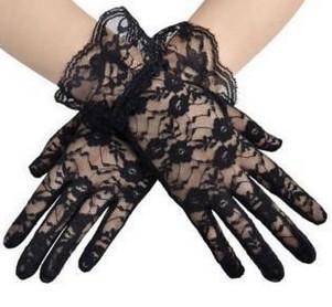 China Romantic Ladies Fashion Gloves White Fishnet Sunscreen Sleeve Womens Lace Gloves for sale