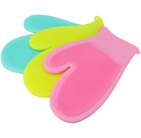 China Hot Resistant Silicone Cleaning Gloves 2 In 1 For Pet Hair Care Medium Thickness for sale