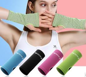 China Wristband Summer Sunscreen Hand Gloves Cold Feeling Non Slip Sports Use for sale