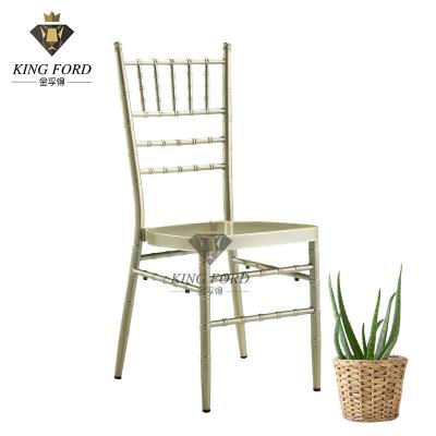 China Commercial Furniture Gold Aluminum Chiavari Chairs Wedding 3.8kg for sale