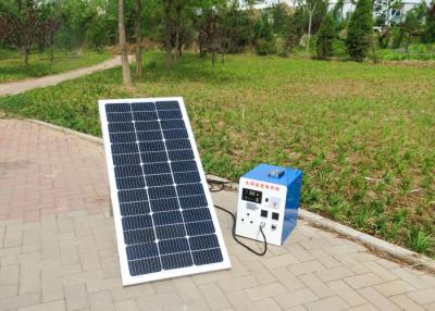 中国 電池100MAH 8Hrsが付いている国内小型雑種2000w光起電太陽エネルギーシステム 販売のため