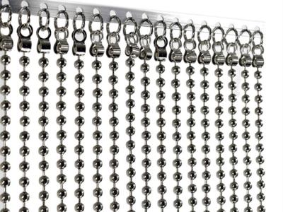 China La plata plateó la gota inoxidable de la bola de acero de la cortina de la cadena del metal de 4m m en venta