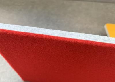 China Polsterungs-nicht gesponnenes Filz-Laminat auf Polyester-Brett-heller Farbe zu verkaufen