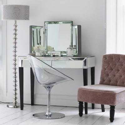 Chine Tableau reflété par ensemble de Vanty de meubles de miroir de style ancien avec le miroir se pliant de bureau à vendre
