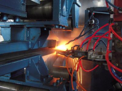 China HR Steel Pipe Welding Machine ASTM Standard 1.2 - 4.5mm Adjustable for sale