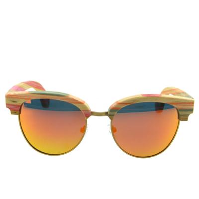 China Óculos de sol de madeira polarizados de piscamento do wayfarer das lentes, óculos de sol de madeira de bambu à venda