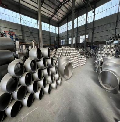 Chine Coude d'acier au carbone de DST XS 90 degrés fer DIN de noir de 45 degrés à vendre
