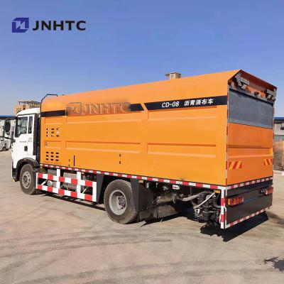 China Do asfalto inteligente do propagador de betume de HOWO A7 H5 8cbm caminhões de pulverização do equipamento Asphalt Distributor para Filipinas à venda