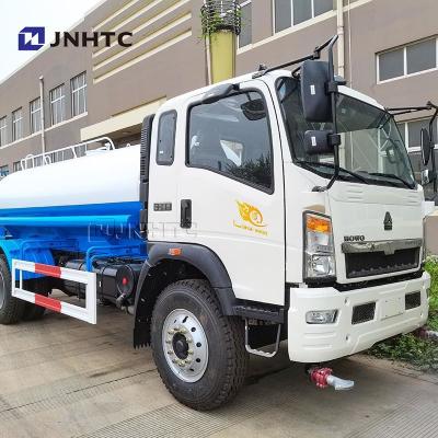 China Sinotruk Howo licht water tank truck 6 wielen 5 Cbms te koop Te koop