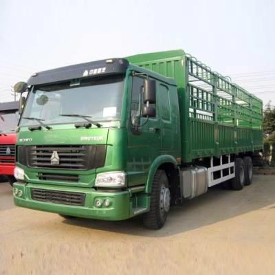 China 40 Ton Euro Ii Zf8118 Steering Heavy Cargo Truck 336hp With Single Bed for sale