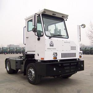 China 50t - 90t Sinotruck Terminal Tractor Port With 5th Wheel Lifted Right / Left Driving for sale