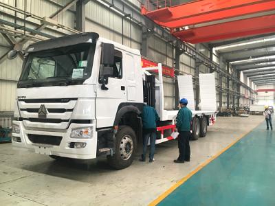 China SINOTRUK  6 X 4  Heavy Cargo Truck Landing Leg Lift System For Towing Semi Trailer for sale