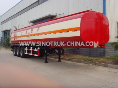 China 28 Tons Heavy Duty Semi Trailers / Fuel Tank Trailer 12.00R20 Triangle Tyre for sale