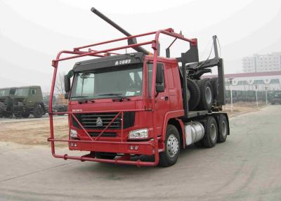 China Cement Tank Truck / Volume Dump Truck Sinotruk Logging Transporter Truck for sale