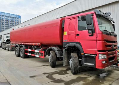 China Potable Water Tanker Trucks / Bulk Powder Transport Euro II Standard 32 Tons Loading for sale