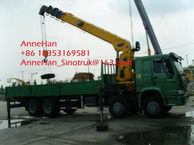 China Mobile Low Bed Truck Mounted Straight Arm Crane 8x4 With 15 Ton , Swing Arm Crane for sale