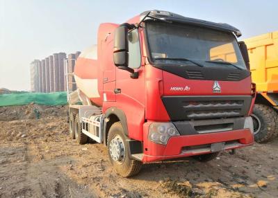 中国 Howo 6*4は場所のコンクリートの組合せ25トンのトラックミキサのトラックの長い生命をトラックで運びます 販売のため
