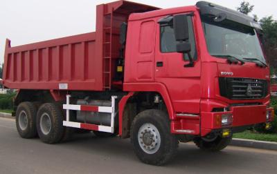 China El camión del compresor de la basura de ZZ2167M5227 6x6 todo el cargo de la impulsión de la rueda acarrea el poder III 380hp del euro II de SINOTRUCK en venta