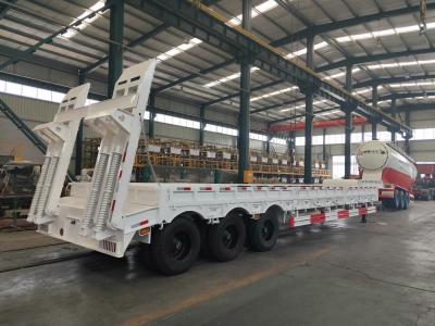 China Q235 Steel 100T Low Bed Heavy Duty Semi Trailers In Mechanical Suspension for sale