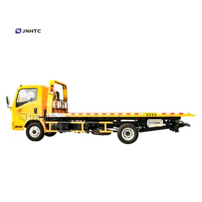China Sinotruk HOWO New / Used 3 Tons 4x2 Wrecker Tow Road Block Removal Truck for sale