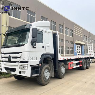 China HOWO Cargo Truck For Eacavator Construction Machinery Transport Flatbed Trailer for sale