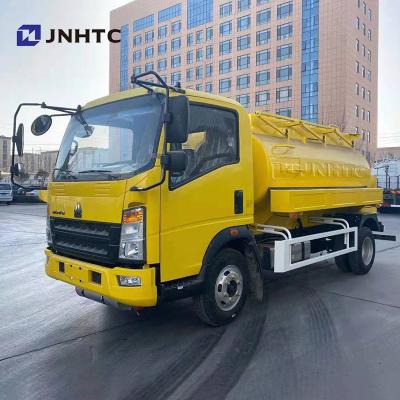 China Sinotruk HOWO 4x2 6 rueda transporte de la gasolina del camión del depósito de gasolina 5cbm en venta