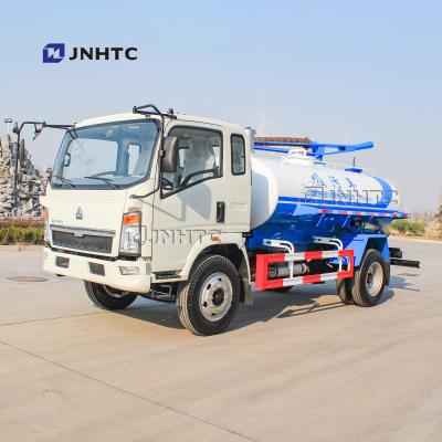 Chine Camion 5cbm d'aspiration d'eaux d'égout de HOWO Euro2 116hp 4X2 à vendre