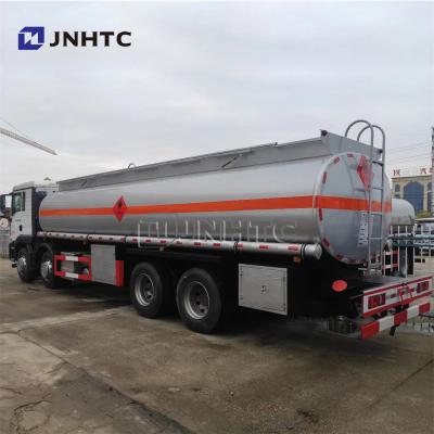 China 8x4 20000 litros 30000 de Sinotruk litros de caminhões de depósito de gasolina 25000 litros lubrificam o caminhão de petroleiro à venda