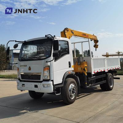 China Sinotruk Howo 4*4 small Cargo Truck With 3.2T Crane for sale