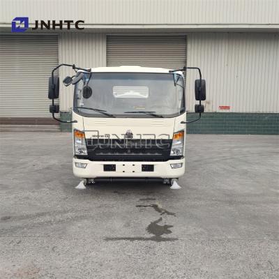 Chine Camion de l'eau de construction de camion de transporteur d'eau de la conduite à droite 5cbm du camion 4x2 de l'eau internationale de howo de Sinotruk à vendre