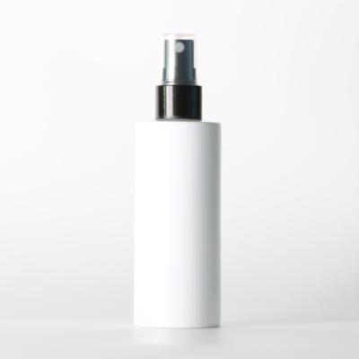 China Pantalla de seda del espray del cuerpo plástico cosmético vacío blanco de la botella 100ml opcional en venta