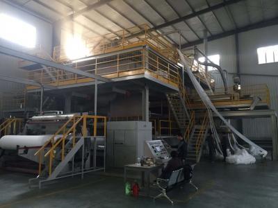 China Cadena de producción no tejida doble de 2400 de la máquina no tejida de la tela PP Spunbond del haz en venta
