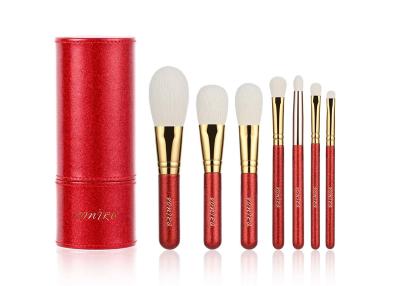 China Vonira Professional Christmas Makeup Brushes Set 7pcs Glitter Cosmetic Brush Tool Kit for Girls Birthday Gift Red Color à venda