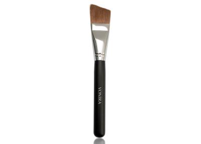 China Cruelty Free Angled Foundation Makeup Brush With Black Wood Handle for sale