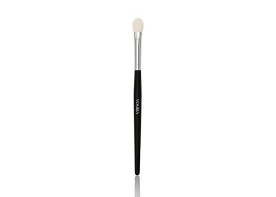 China Oval Eye Shadow Blending Luxury Makeup Brushes No Shedding Hair for sale