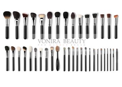 China Custom Label Complete Professional Makeup Brush Collection For Makeup Artist for sale