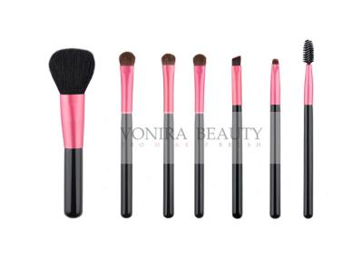 China Bassic Red Makeup Brush Gift Set For Daily Application With Black Roller for sale