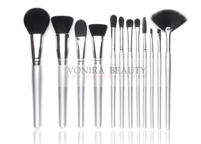 China Best Natural Hair Mass Level Makeup Brushes Glitter Silver Handle for sale