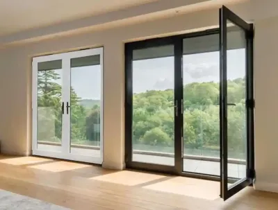 Китай Водостойкие наружные стеклянные алюминиевые двери звукоизоляция 2,0 мм безрамочные алюминиевые двери продается