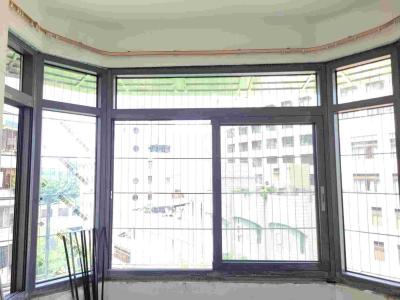 Chine Fenêtres coulissantes en aluminium noir personnalisées épaisseur 1,2 mm-2,0 mm à vendre