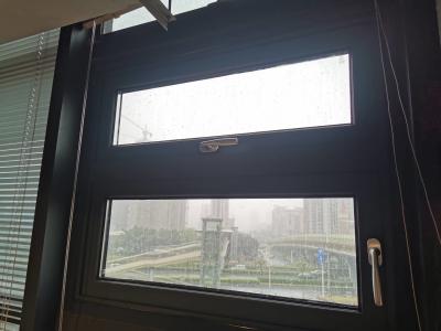 Κίνα Αλουμινίου που καλύπτεται με σκόνη Πλατεία παράθυρα Ανθεκτική σε καιρικές συνθήκες με έντομα / ηλιακή οθόνη προς πώληση