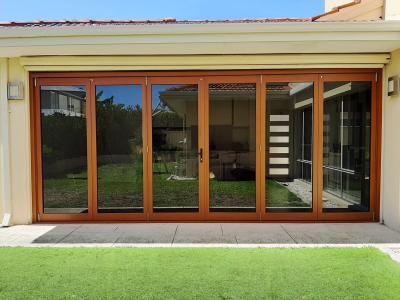China 1.0mm-2.0mm Aluminum Folding Doors  Various Colors For House Decoration for sale