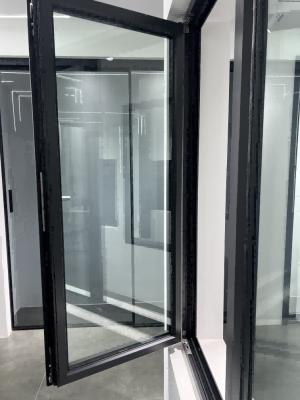 China Ventanas de aluminio con hardware alemán de vidrio de 8 mm para una eficiencia energética completa en venta
